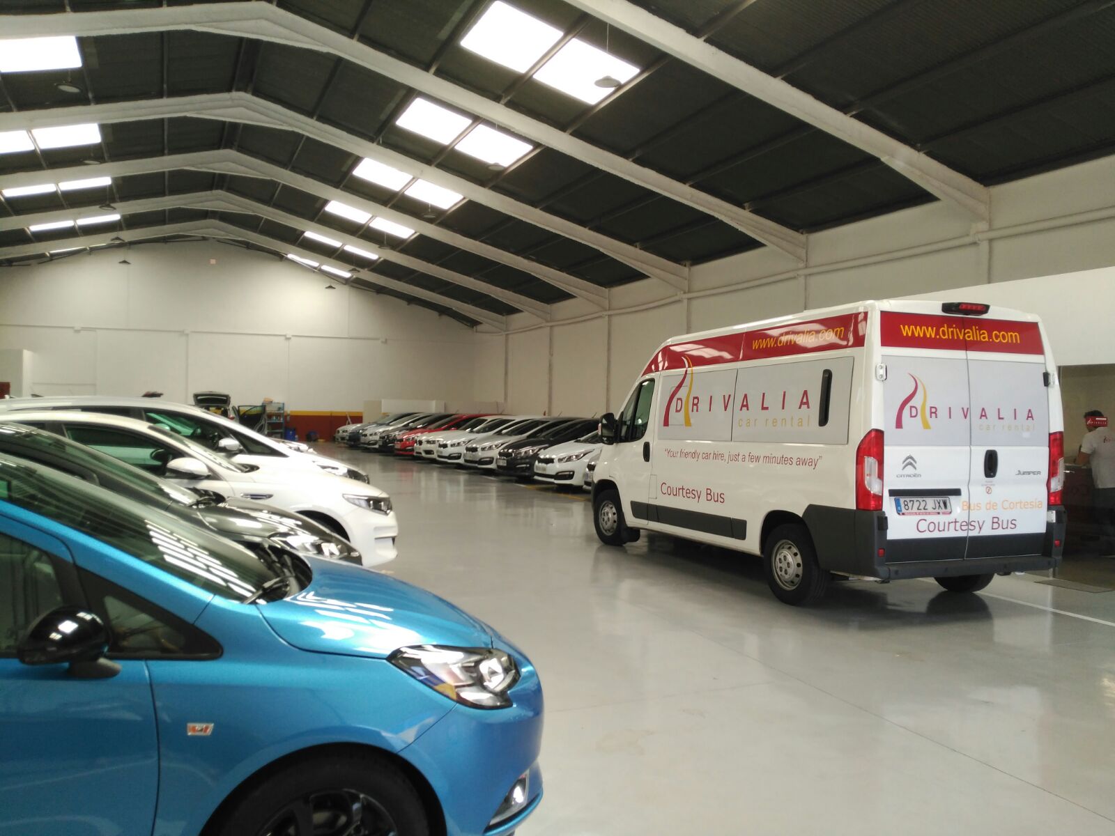 Drivalia´s new completely indoor car hire facility at Valencia airport