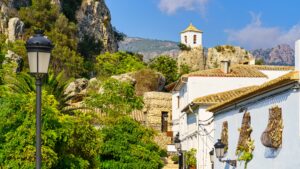 Visitar Guadalest. Descubre un encanto extraño y maravilloso